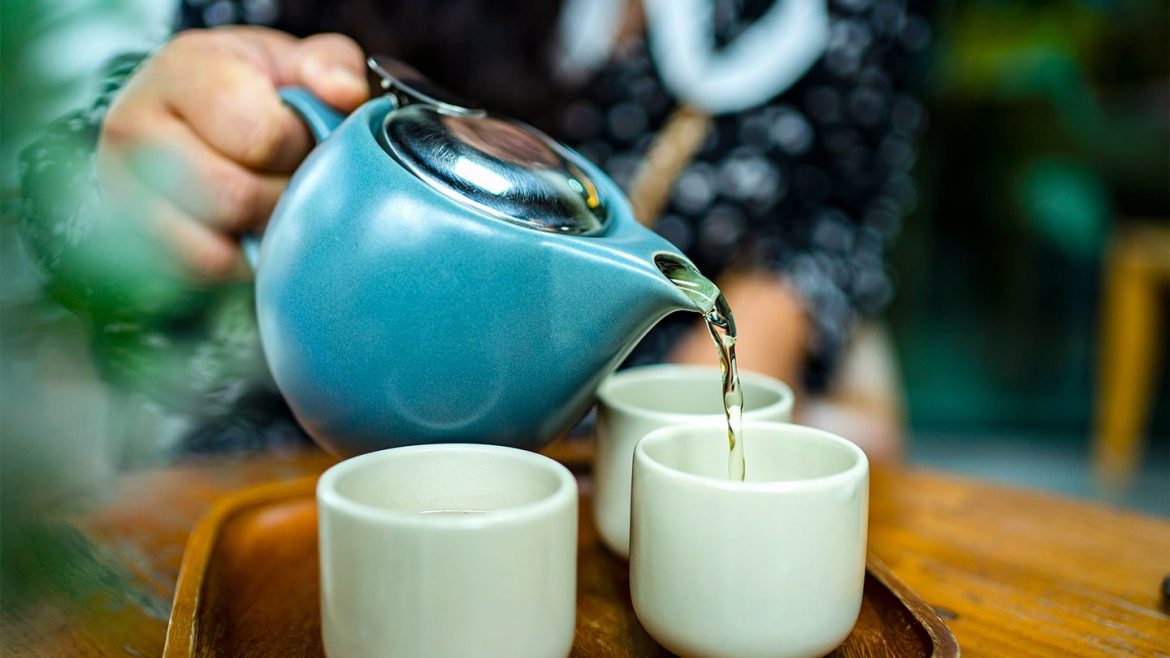 Herbal Tea – Does Herbal Tea Count As Water Intake?